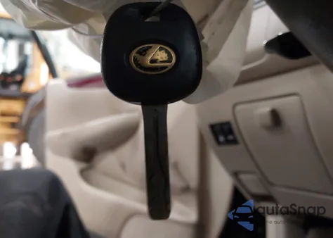 2004 Lexus Es 330 из США, поврежденный, VIN JTHBA30G740009576